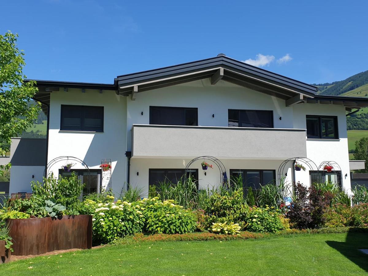 Golf & Mittersill: Slopeside Retreat With Sommercard *